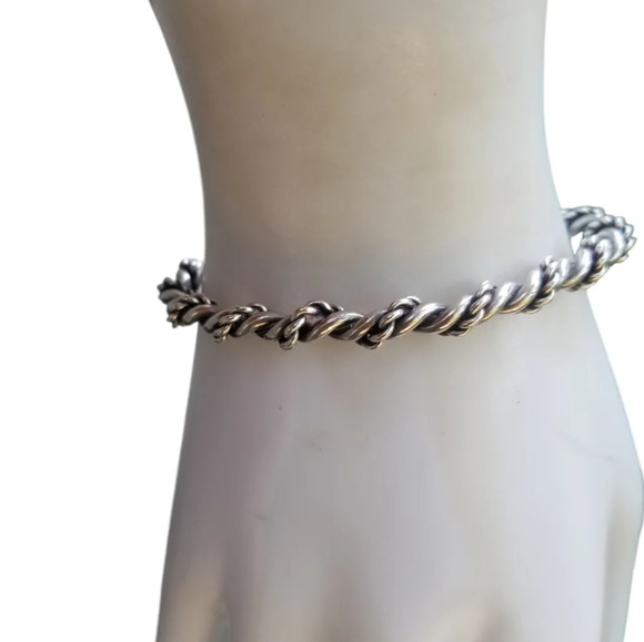 VINTAGE STERLING SILVER TWISTED ROPE DETAILED CUFF BRACELET - Picture 1 of 6